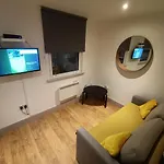 Lovely 1 Bedroom Apartment In London