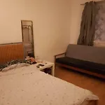 Private Rooms In 3 Bedroom Flat!!