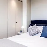 Newly Refurbished Luxury 2-Bed Flat Whole Apartment 2Mins To Paddington Station