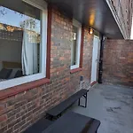 Beautiful Independent Apartment In London Uk