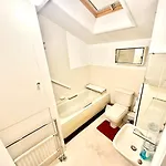 Private Room In Paddington, London