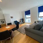 A Beautiful And Cozy Home In The Heart Of London