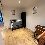2Bed Stratford Apt With Easy Access To Central London, O2, Excel, Parking Nearby