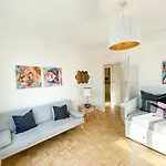 Regent Apartment
