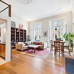 Notting Hill Glamour