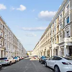 Notting Hill Glamour