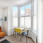 Lovely 1 Bedroom Flat In Shepherd\'S Bush