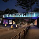 Fabulous Apartment To Acton Town