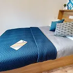 Raffles House Apartments - IQ Sterling Court