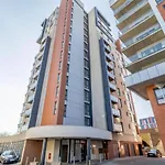 Lovely Luxury 1-Bed Apartment In Wembley