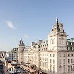 Newly Refurbished Luxury 2-Bed Flat Whole Apartment 2Mins To Paddington Station