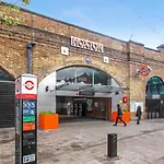 1Bd Apartment With Balcony In Hoxton - Zone 1