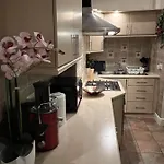 Double Bedroom With En-Suite Bathroom In Chelsea - Central London - Share Apartment
