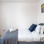 2 Bedroom Flat Near London Excel