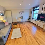 Urban Stay Portobello Market Apartments