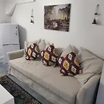 Homey Flat In Tooting