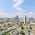 2 Bed 2 Baths Apt In Stratford