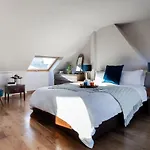 The Chiswick Villa