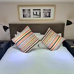 Urban Stay Portobello Market Apartments