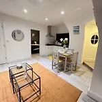 Kensington High Street Penthouse