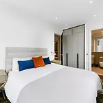 Luxury Apartment In London