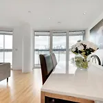 Large 2Bed 2Bath Apartment Beautiful River Views London Greenwich Cutty Sark - Perfect For Long Stay, Business, Leisure And Relocations