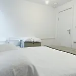 Room In Central London, Soho - 05