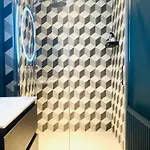 Stunning 1 Bed Garden Apartment