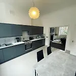 Luxury 2 Bed Flat In Inslington
