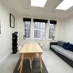 Cacao Boutique Flat- Kensington