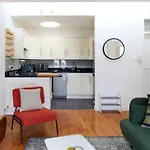 The London Nest - Trendy 3Bdr House