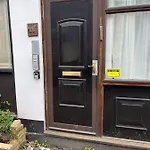 Studio Flat In The Heart Of Golders Green
