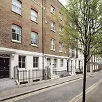 Stunning 3 Bed Townhouse In The Heart Of Mayfair