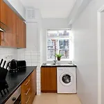 2-bedroom Apartment in Baker Street