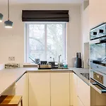 Pass The Keys Stylish Home - Prime Location