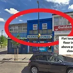 Super Studio With Two Bedrooms - Five Minutes From The Station!