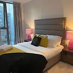 Lovely 2 Bed In Royal Wharf