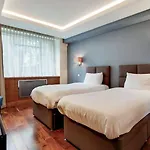 Zthe Caroline Residence