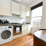 Modern 3-Bedroom Flat Close To Regent\'S Park