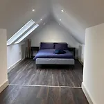 Star London Finchley Road 3-Bed Abode