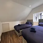 Star London Finchley Road 3-Bed Abode