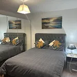 Beautiful Hoe Street Dream Ground Floor One Bedroom Apartment