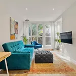 Homely 1Bed Apartment Vauxhall