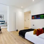 2 Bed 2 Bath Apartment Off Regent Street