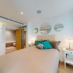 Executive Luxury One Bedroom In Vauxhall