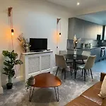2 Bed Flat West Kensington/Fulham