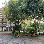Cosy London Bedroom Near Oval Station - Shared Bathroom
