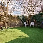 Fabulous 3 Bed Nw London Apartment With Private Garden