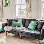 Studio For City Explorers - 3 Min Walk To Station