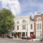 Beautiful Two Bedroom Flat In Maida Vale